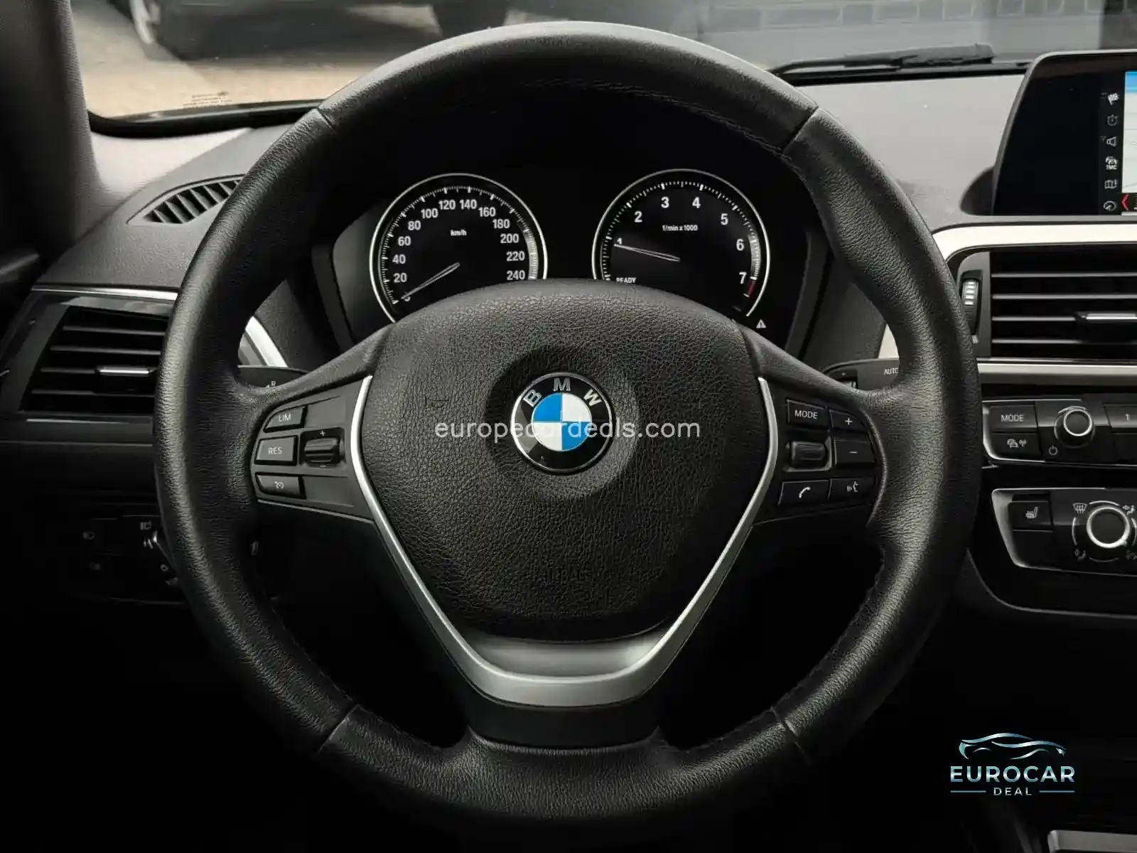 BMW 218