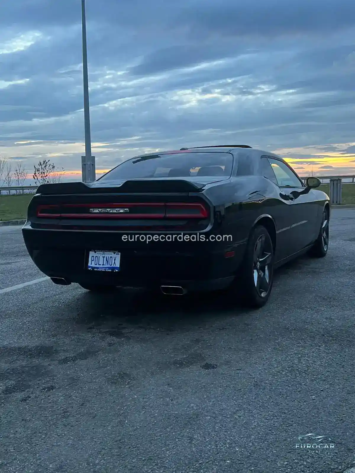 Dodge Challenger