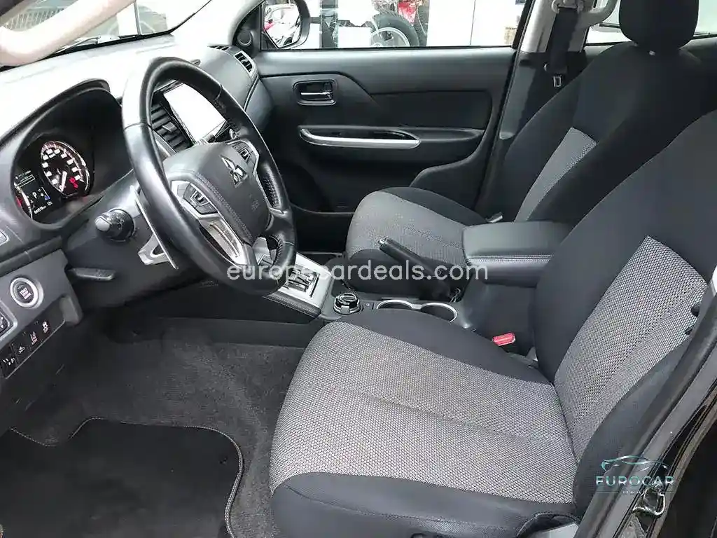 Mitsubishi L200