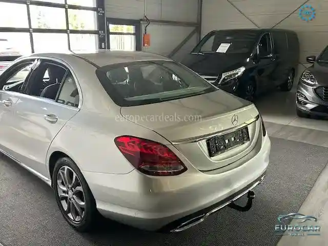 Mercedes-Benz C 180