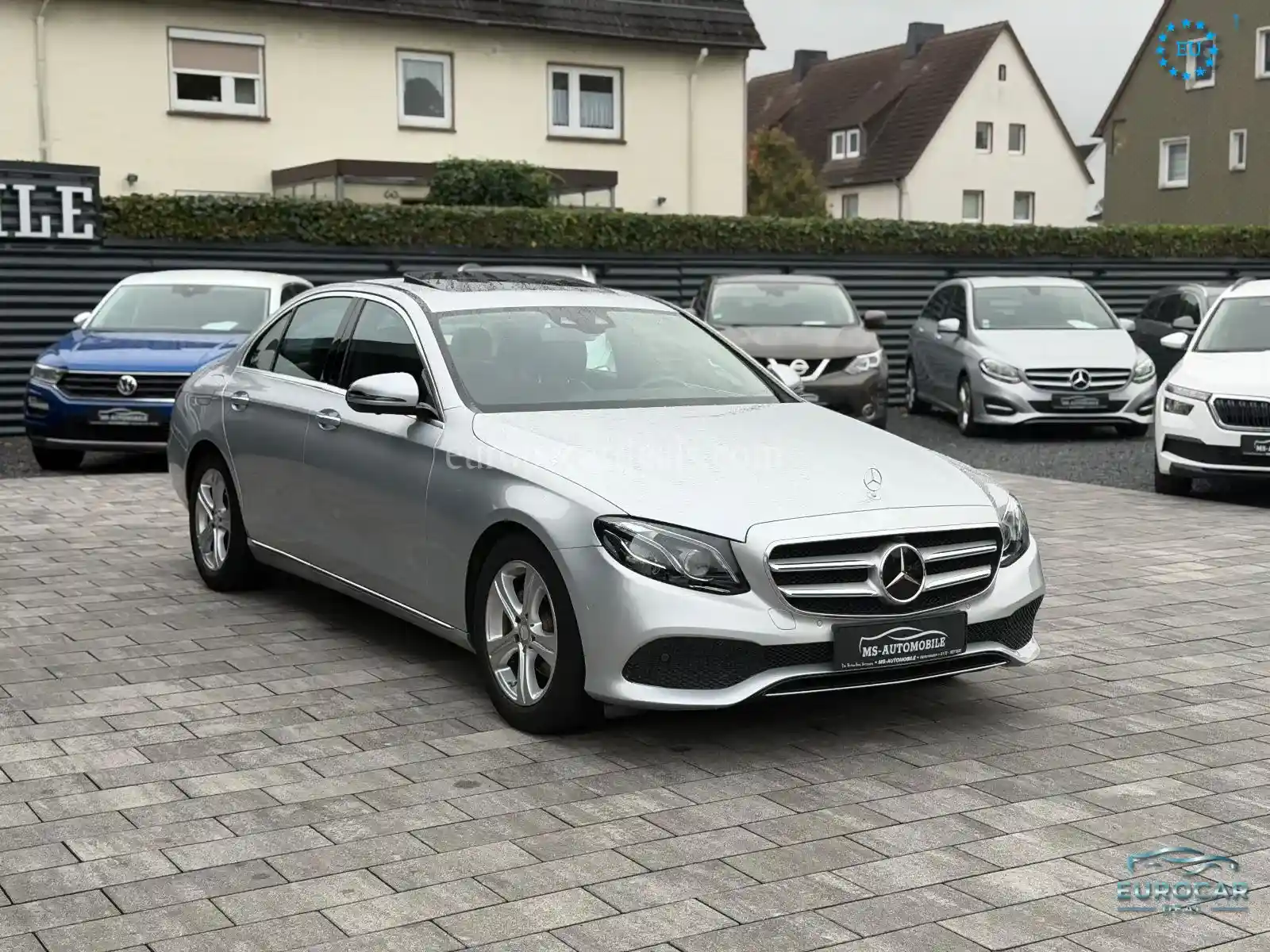 Mercedes-Benz E 220