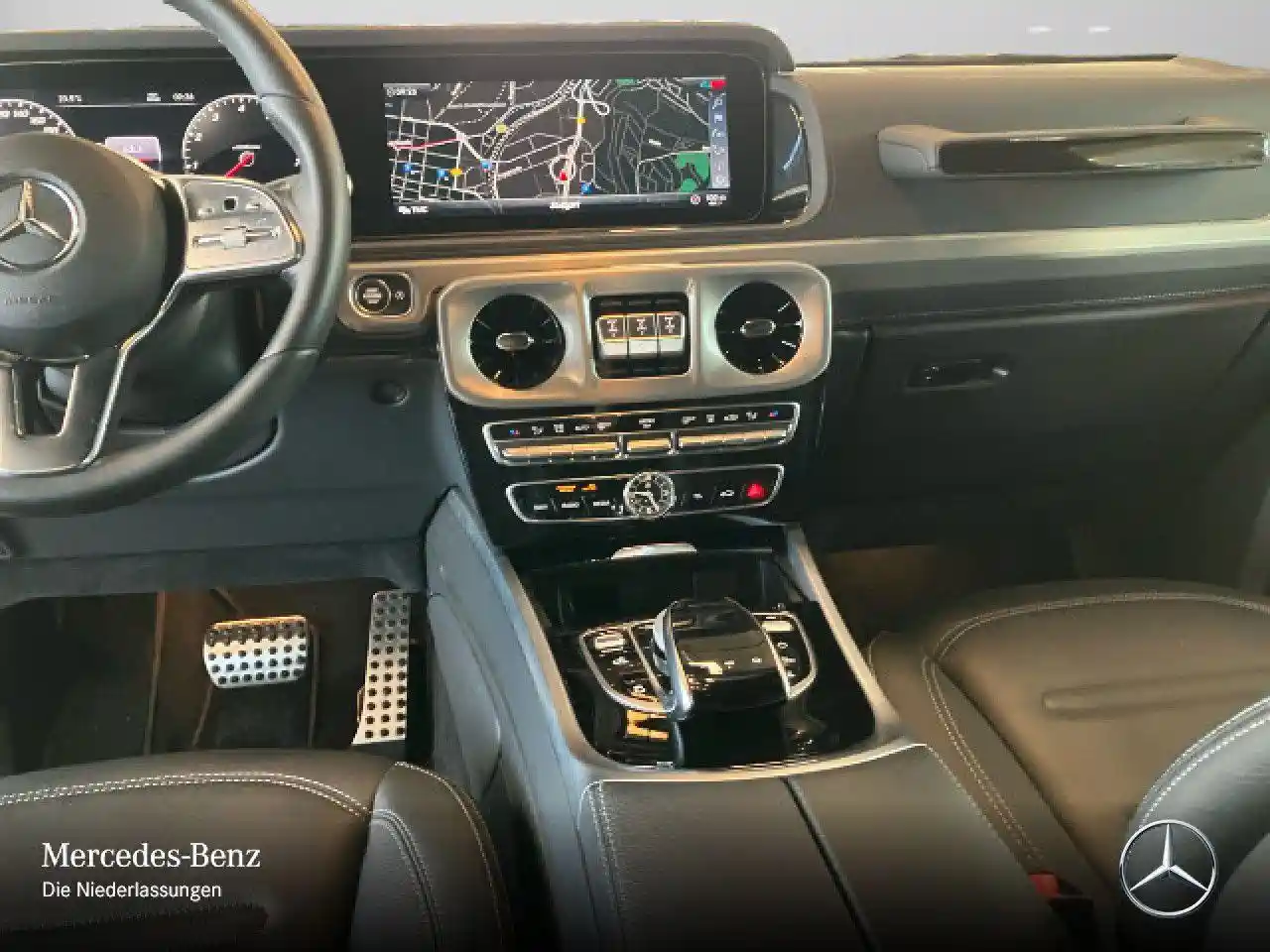 Mercedes-Benz G 500