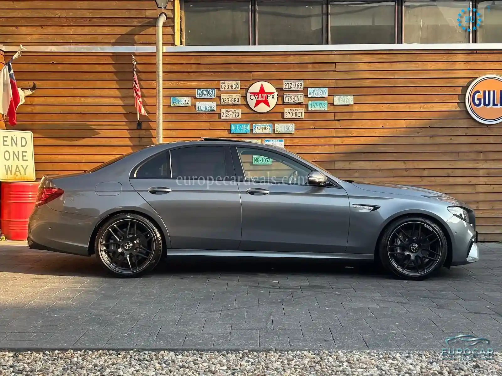 Mercedes-Benz E 63 AMG