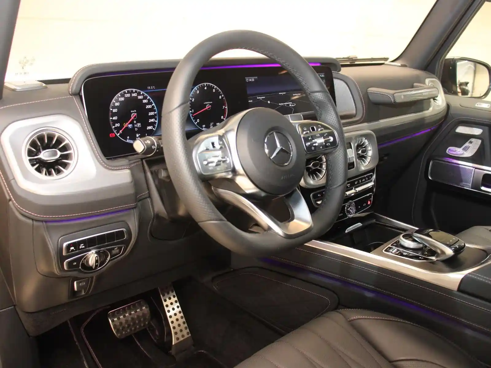 Mercedes-Benz G 500
