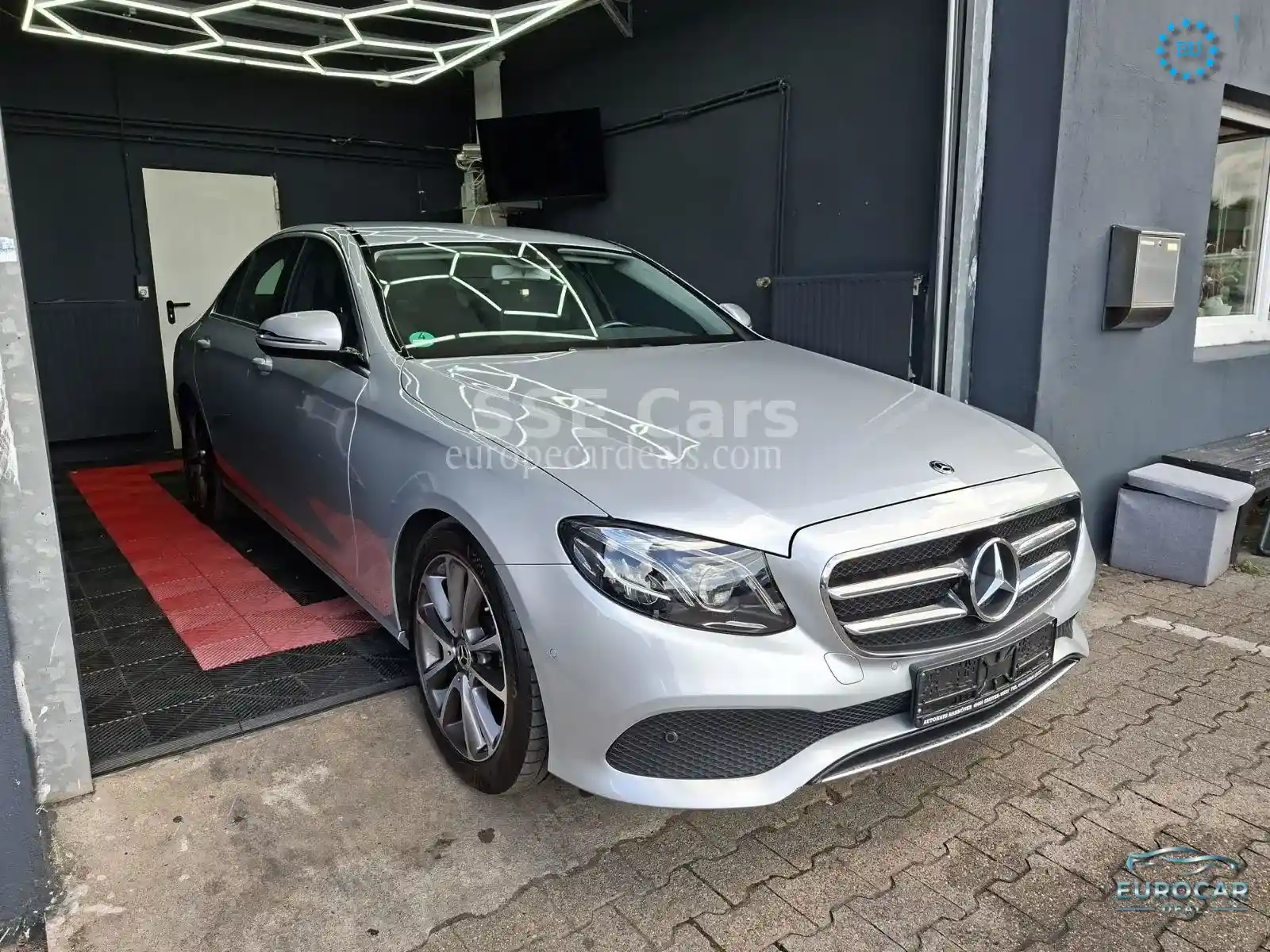 Mercedes-Benz E 220