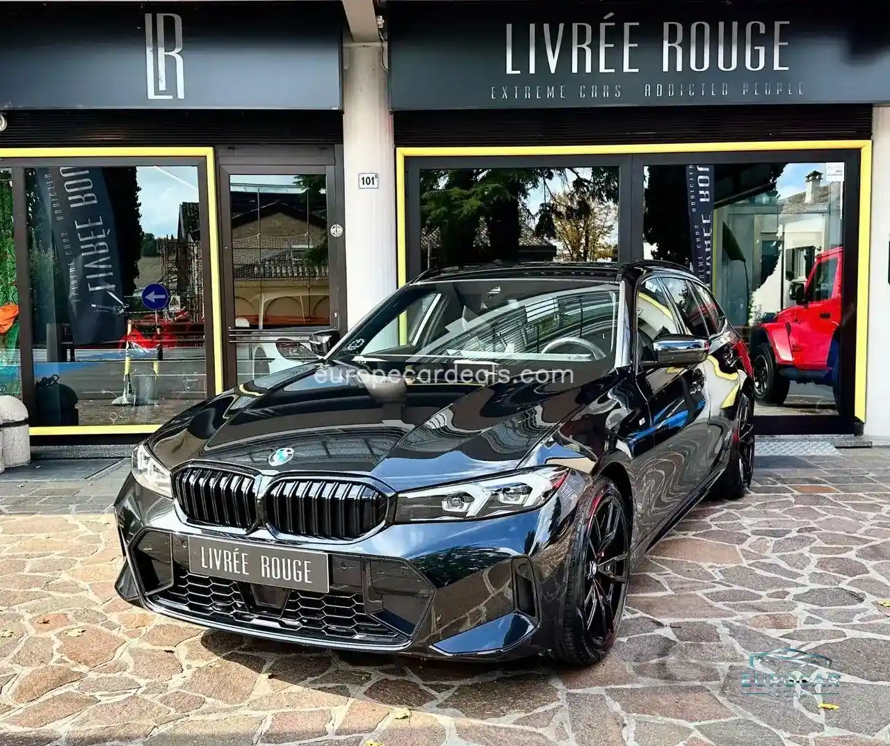 BMW 330