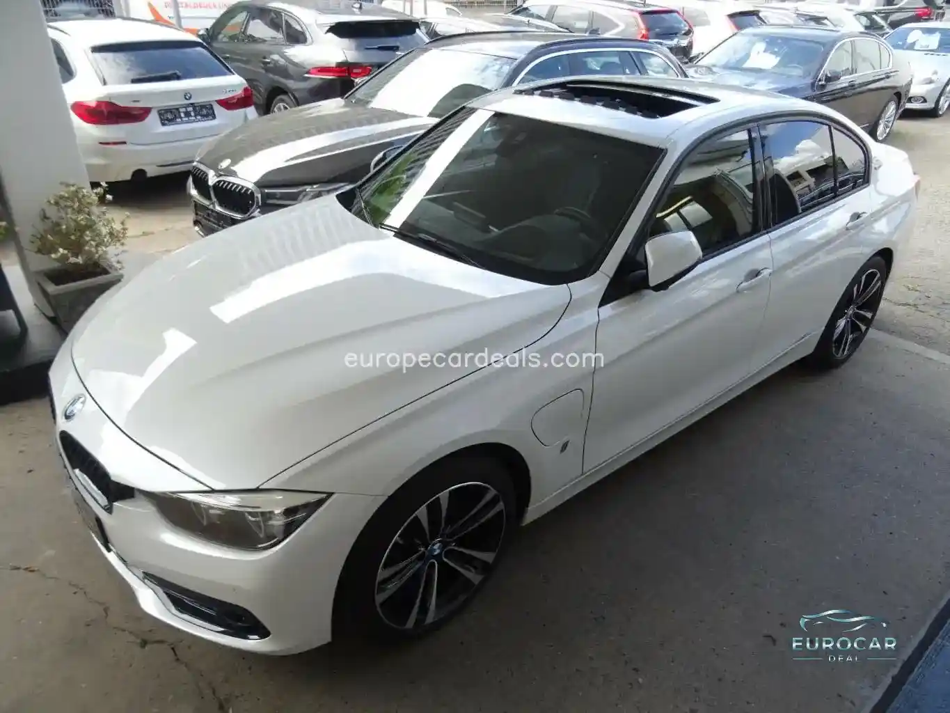 BMW 330