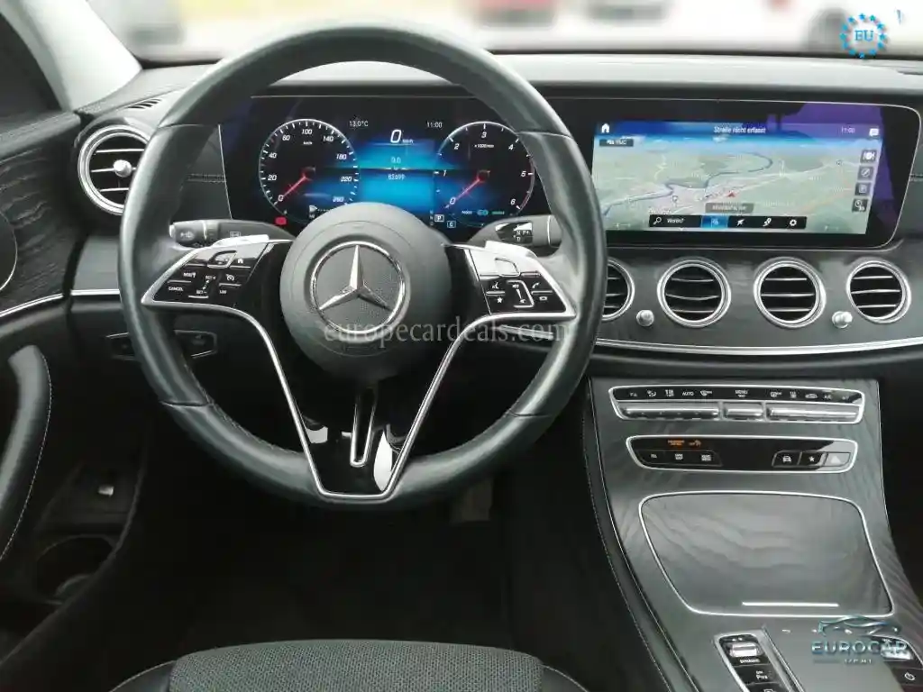 Mercedes-Benz E 220