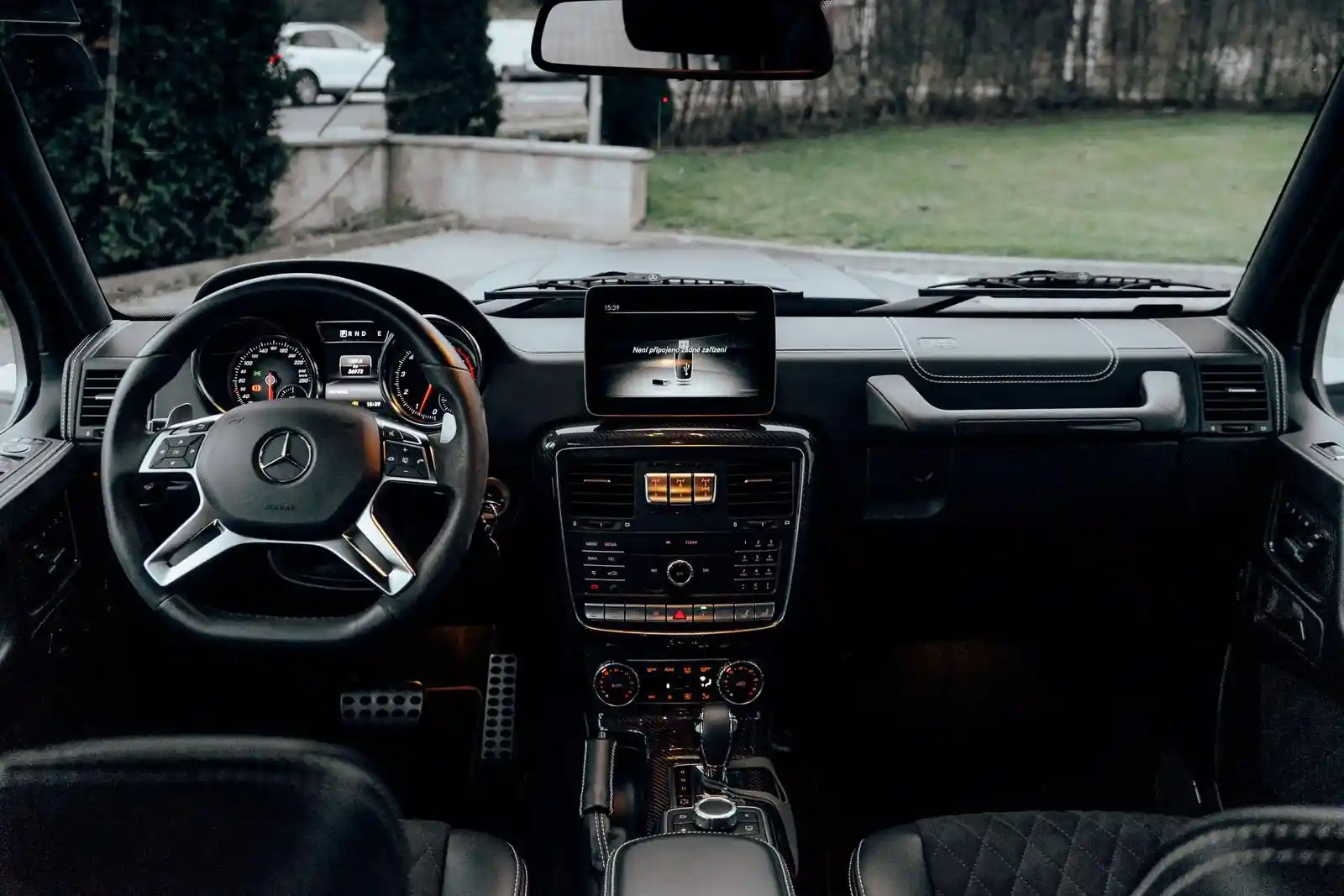 Mercedes-Benz G 500