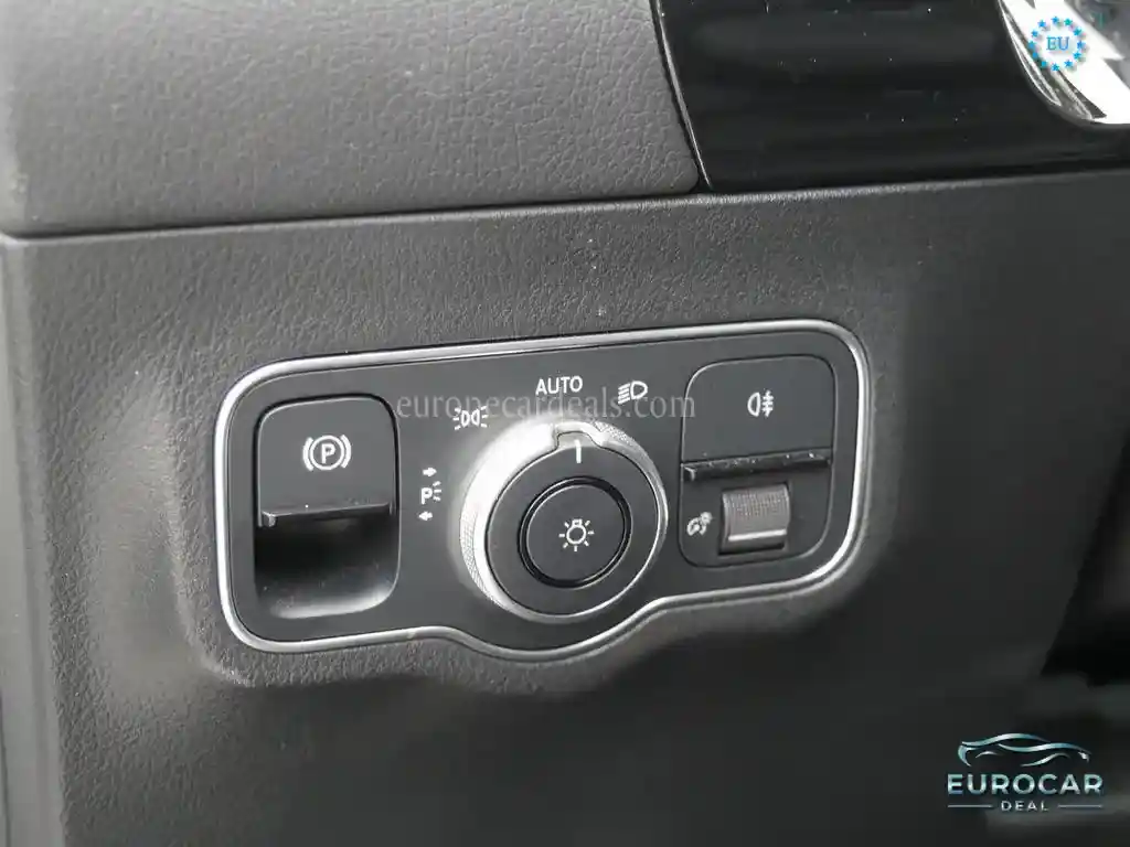 Mercedes-Benz B 220