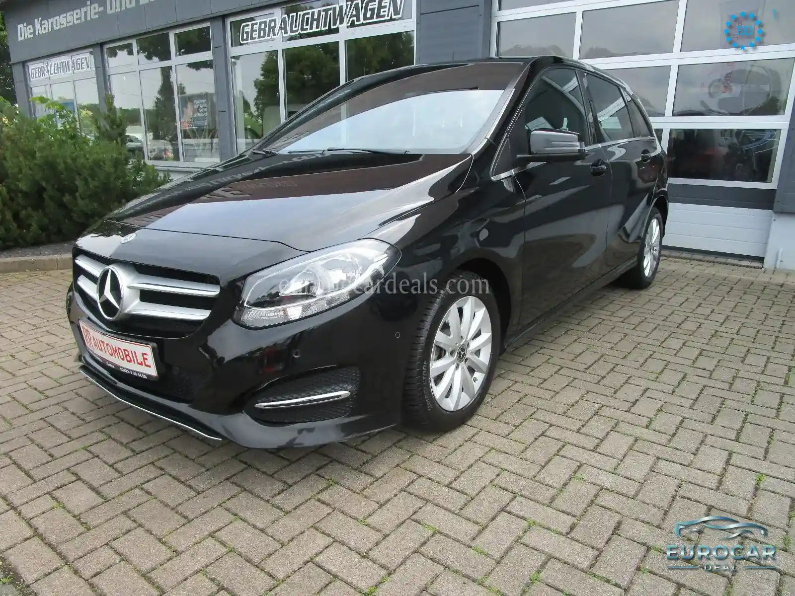 Mercedes-Benz B 180
