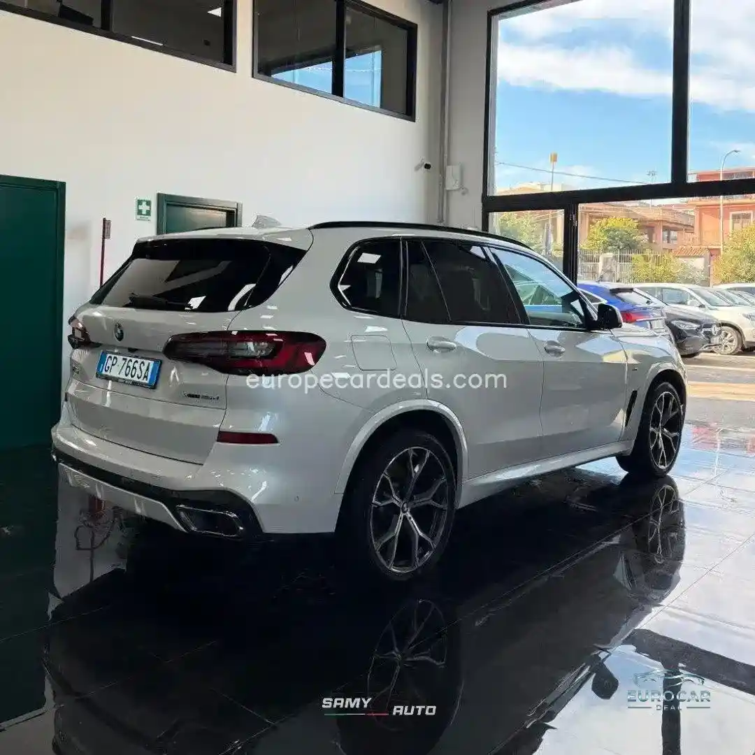 BMW X5 M50