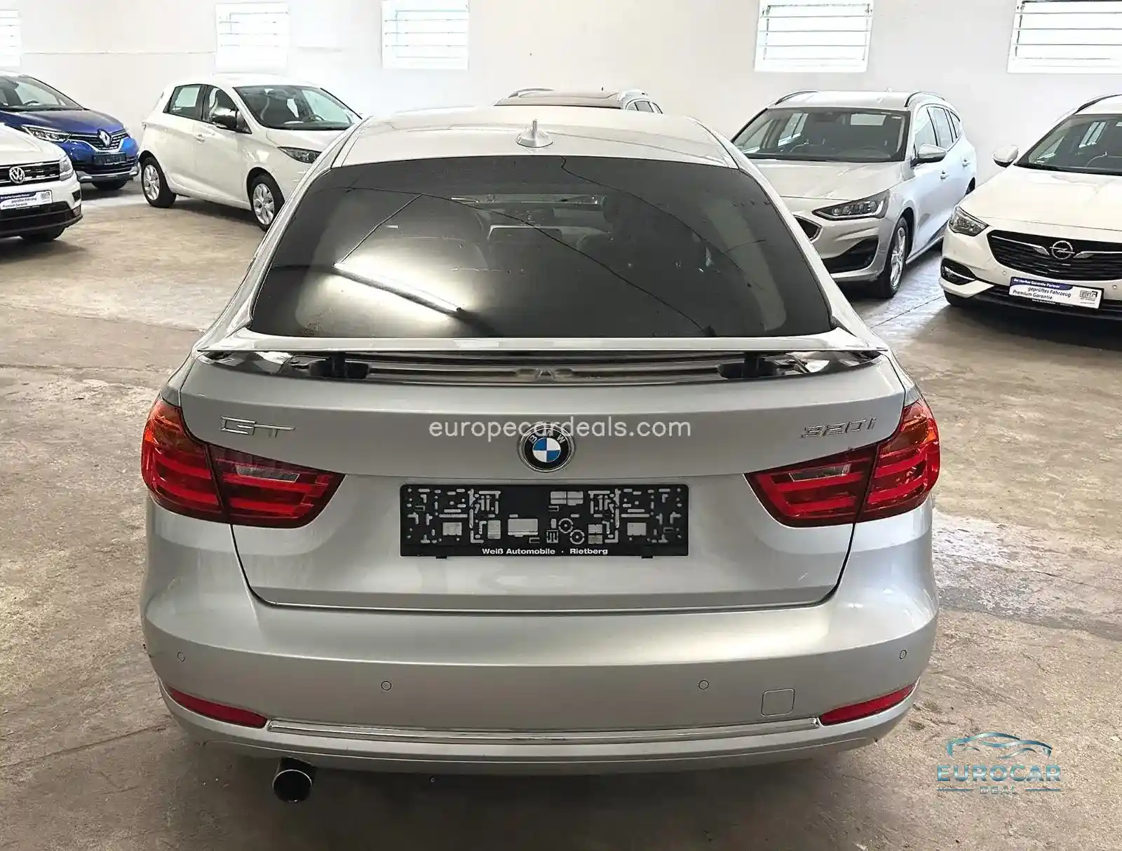 BMW 320