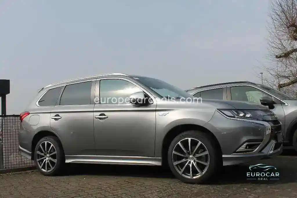 Mitsubishi Plug-in Hybrid Outlander