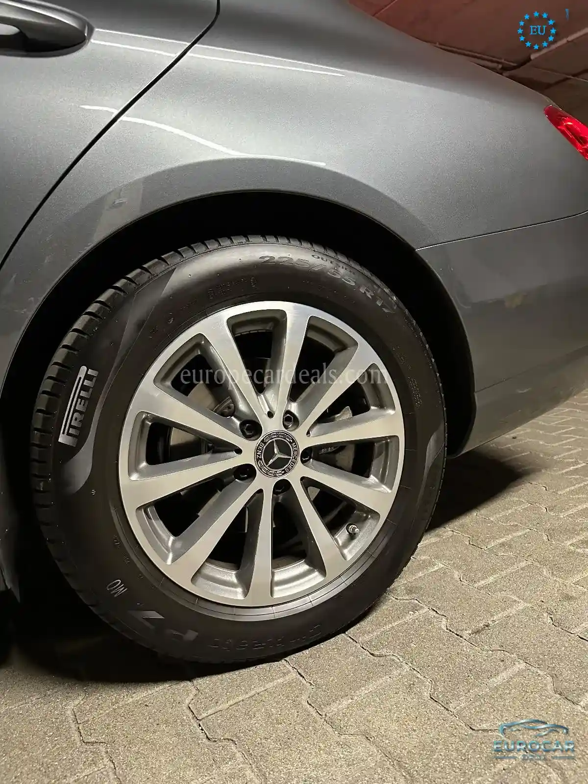 Mercedes-Benz E 250