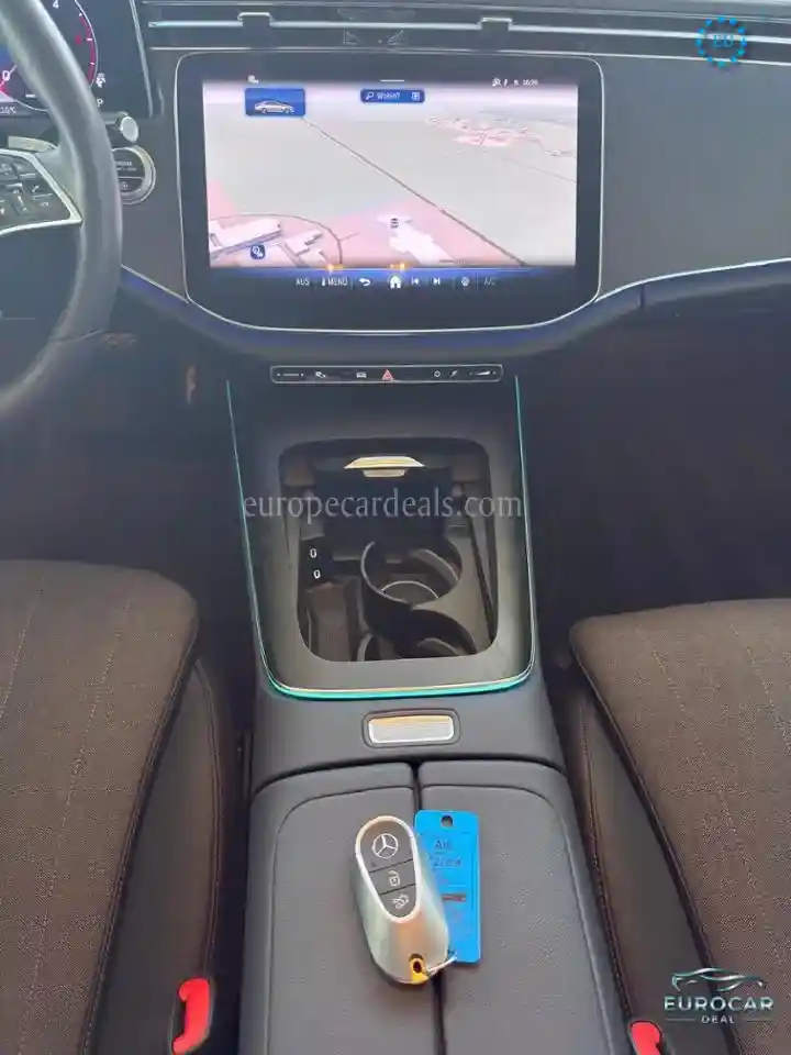 Mercedes-Benz E 220