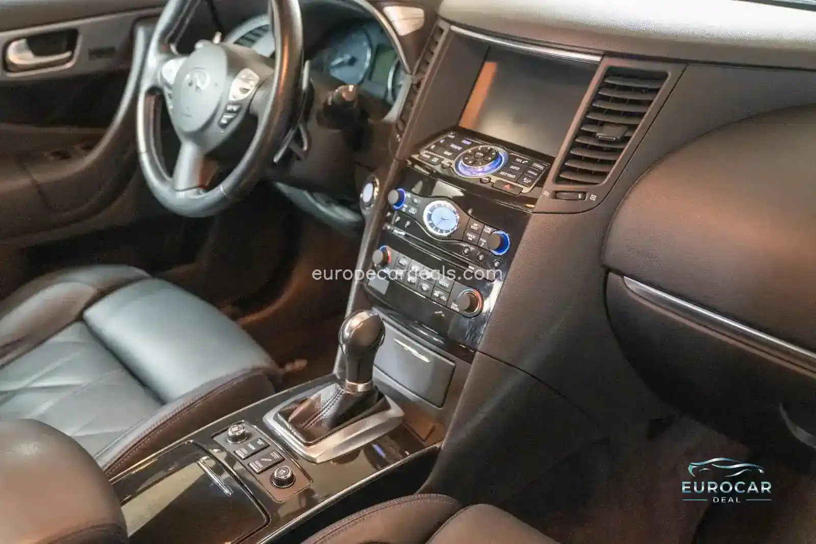 Infiniti QX70