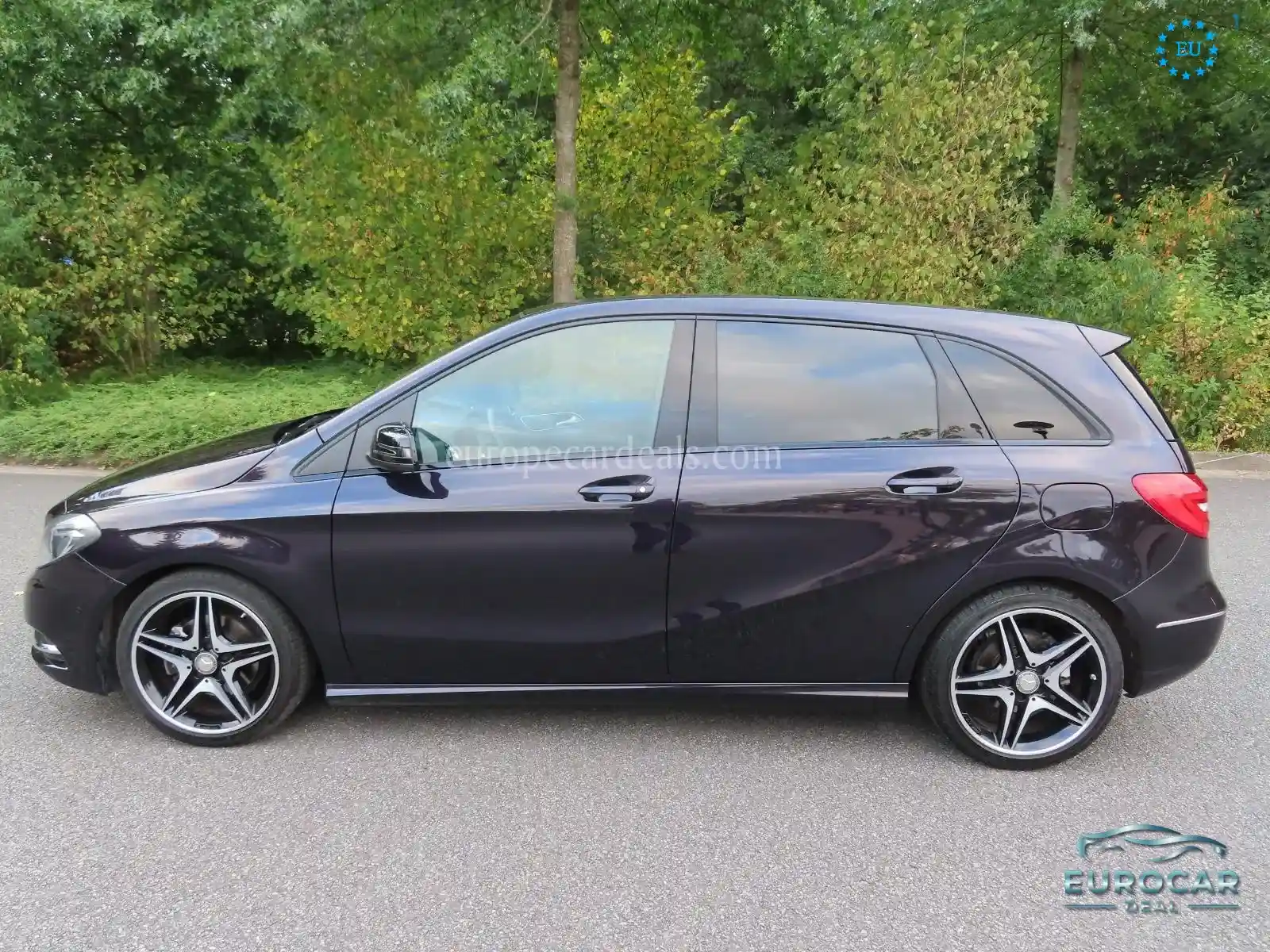 Mercedes-Benz B 180