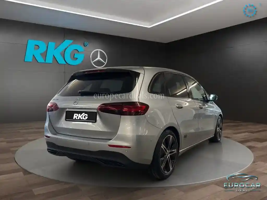 Mercedes-Benz B 200