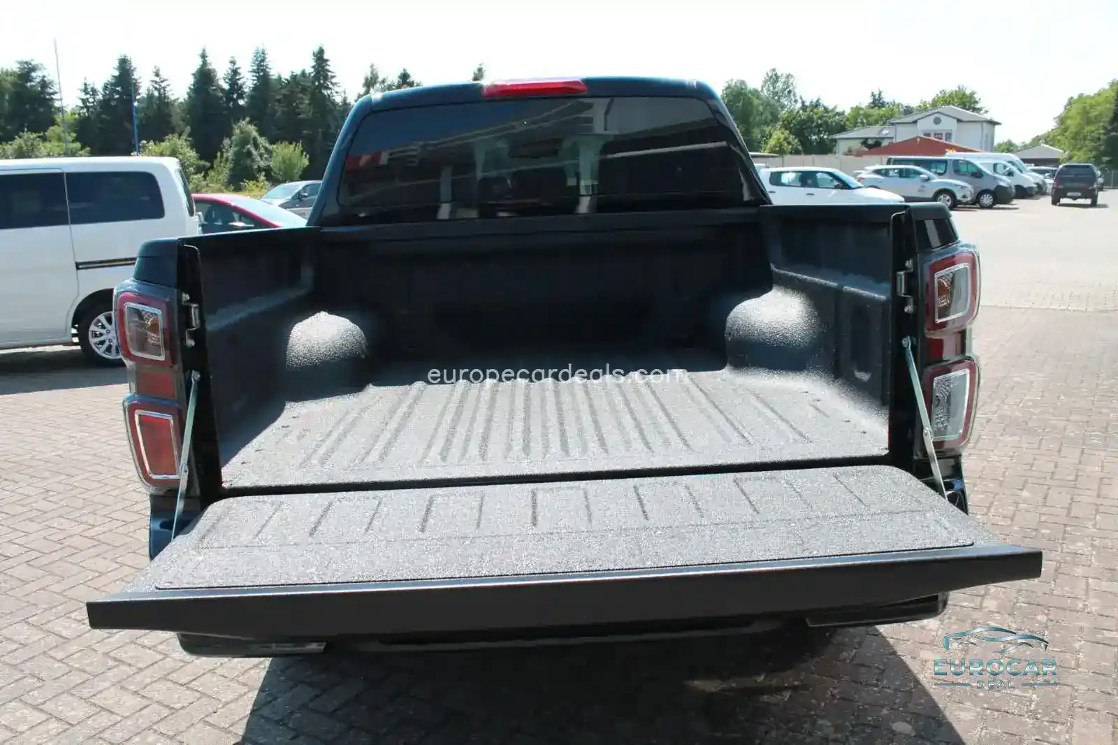 Double Cab 4WD V-CROSS Automatik