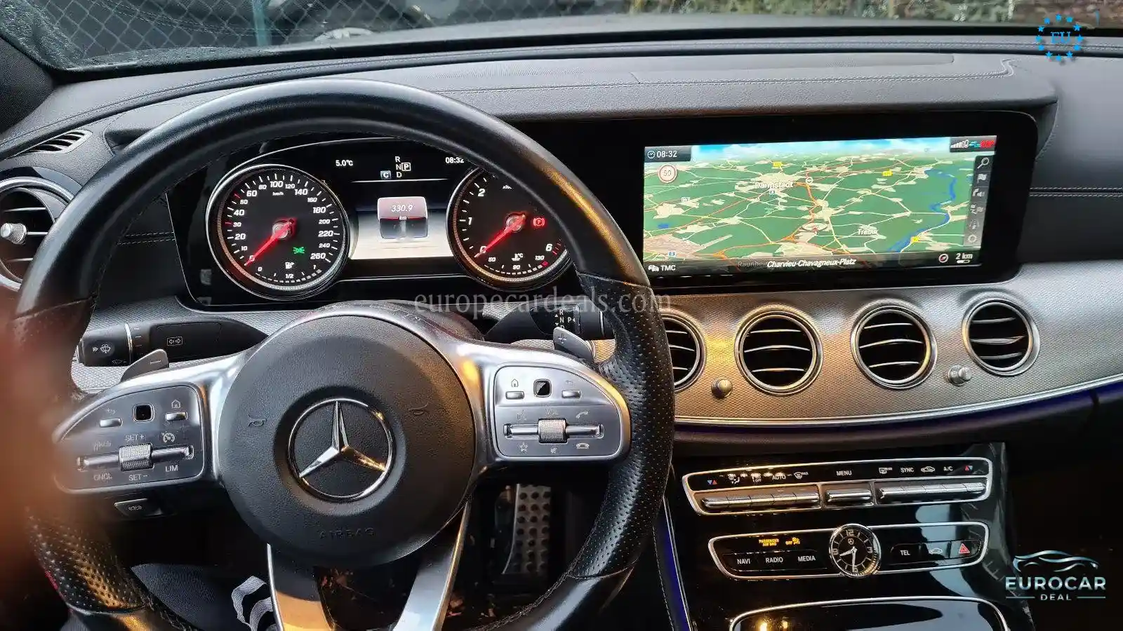 Mercedes-Benz E 220