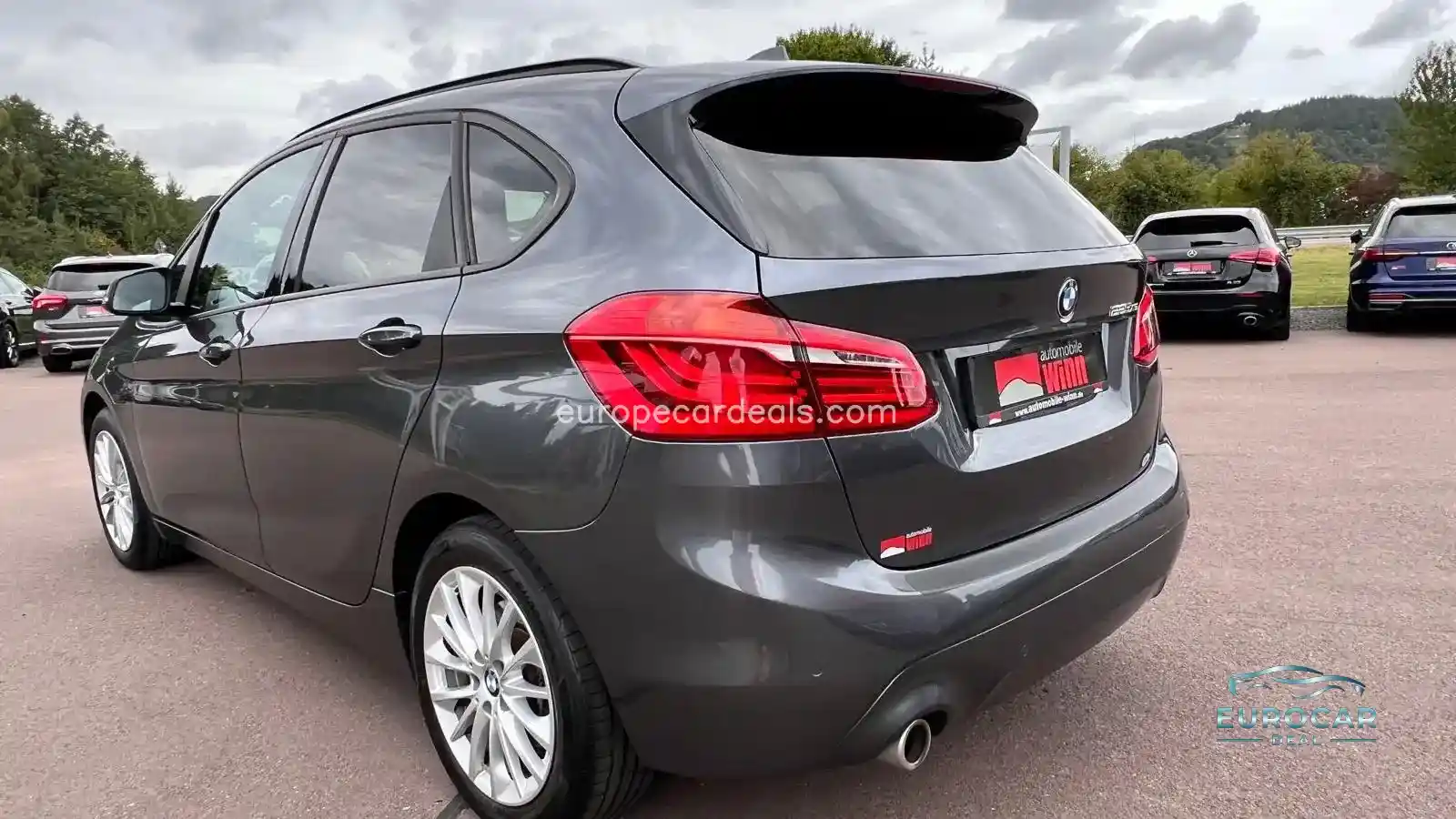 BMW 225