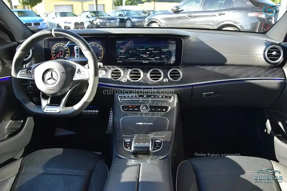 Mercedes-Benz E 63 AMG
