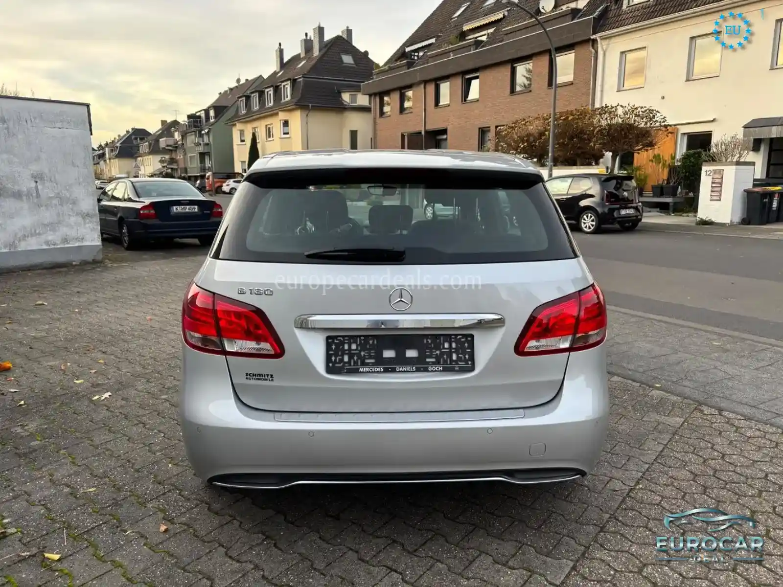 Mercedes-Benz B 180
