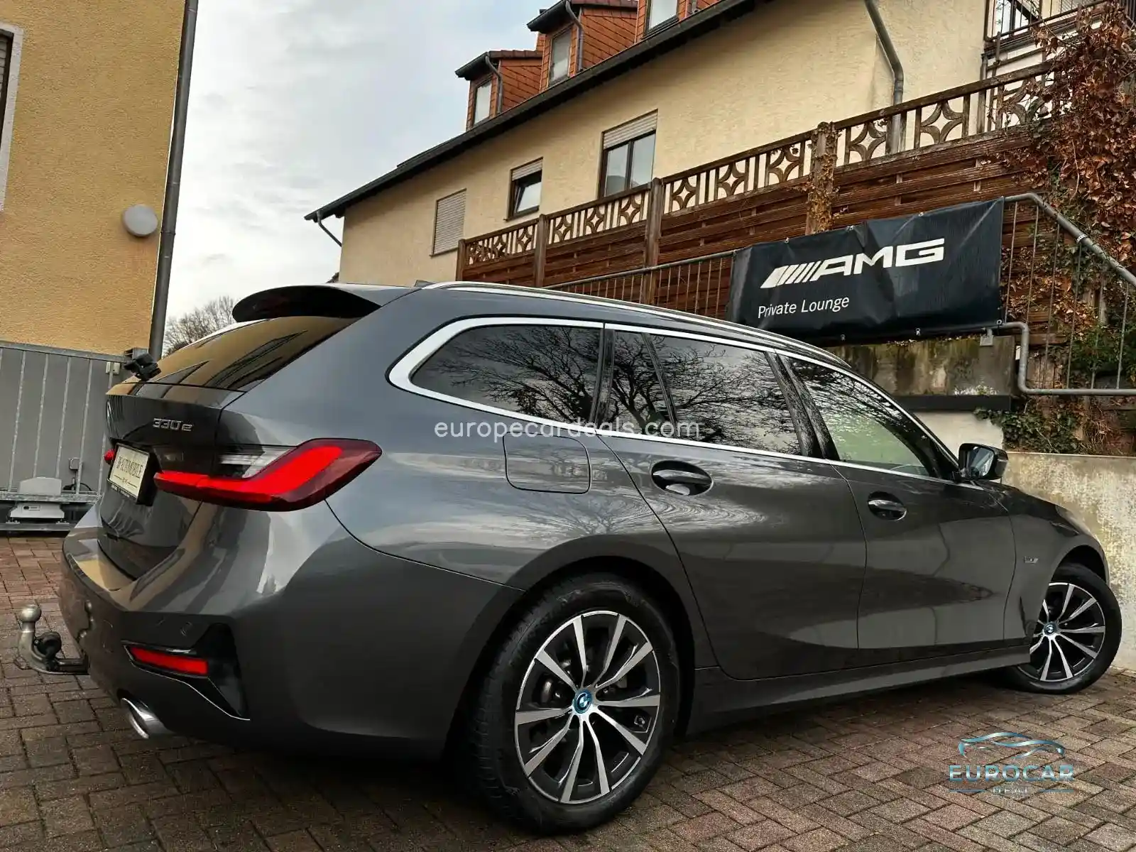 BMW 330