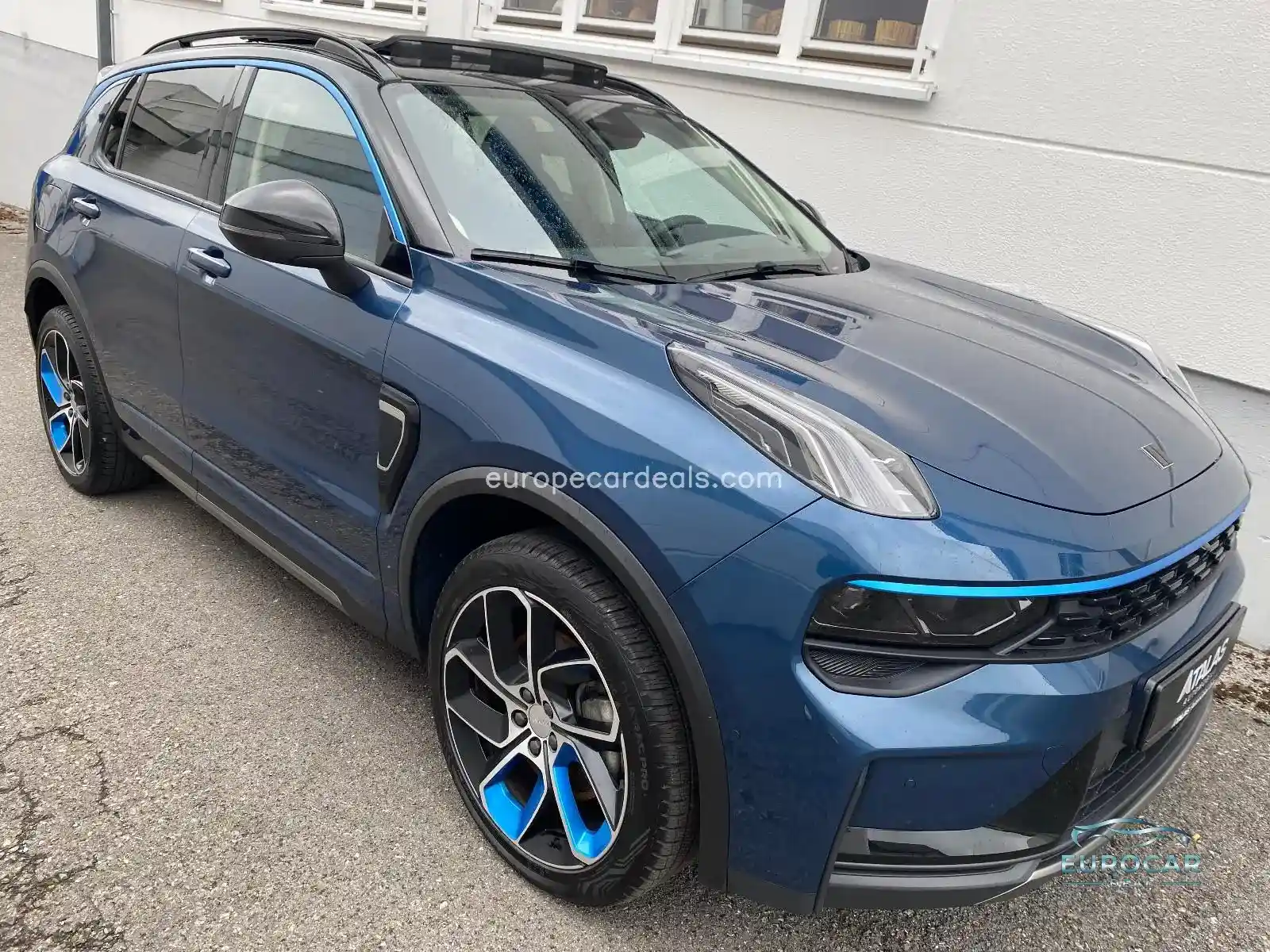 Lynk&Co 01