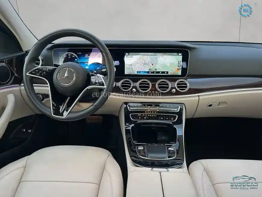 Mercedes-Benz E 300