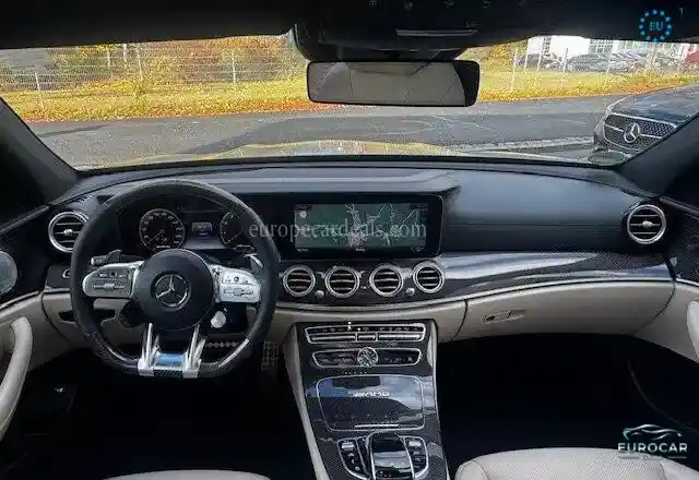 Mercedes-Benz E 63 AMG