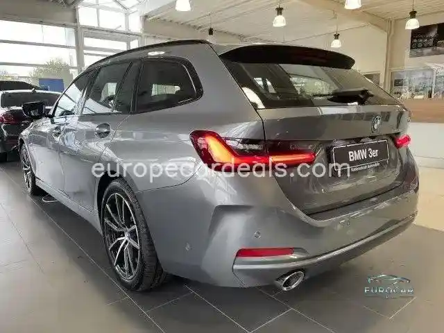 BMW 330