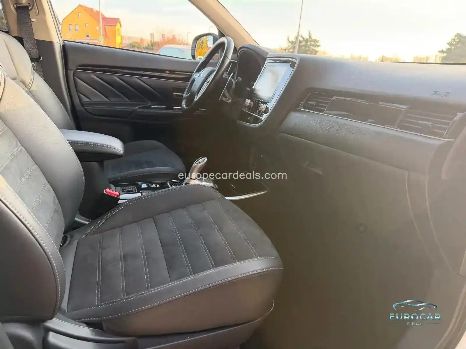 Mitsubishi Plug-in Hybrid Outlander