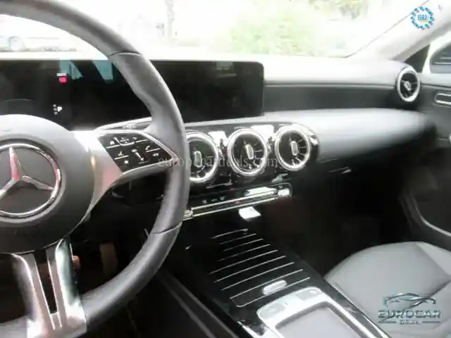 Mercedes-Benz CLA 180 Shooting Brake