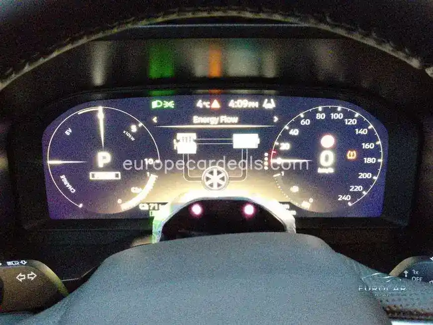 Mitsubishi Plug-in Hybrid Outlander