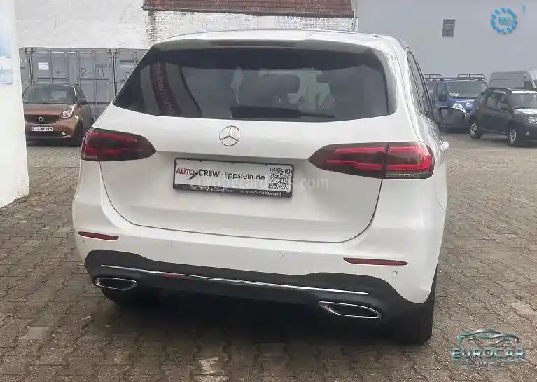 Mercedes-Benz B 200