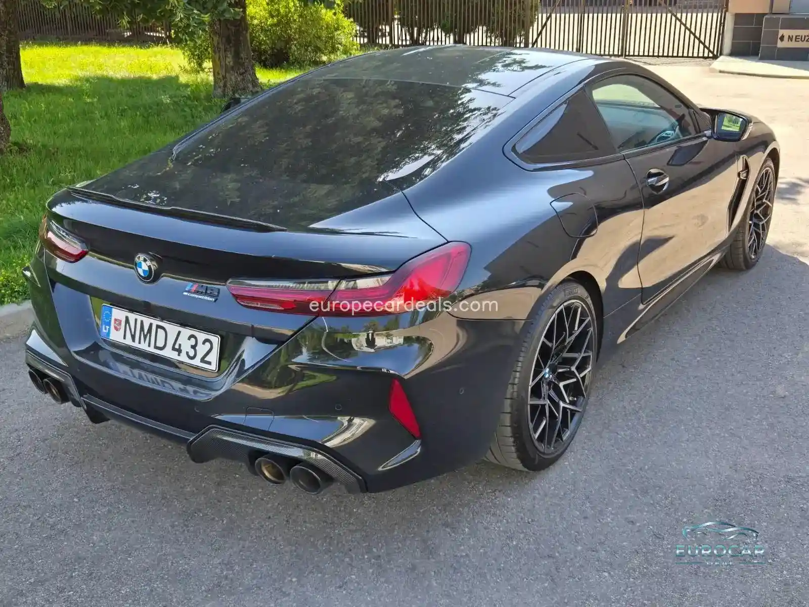 BMW M8