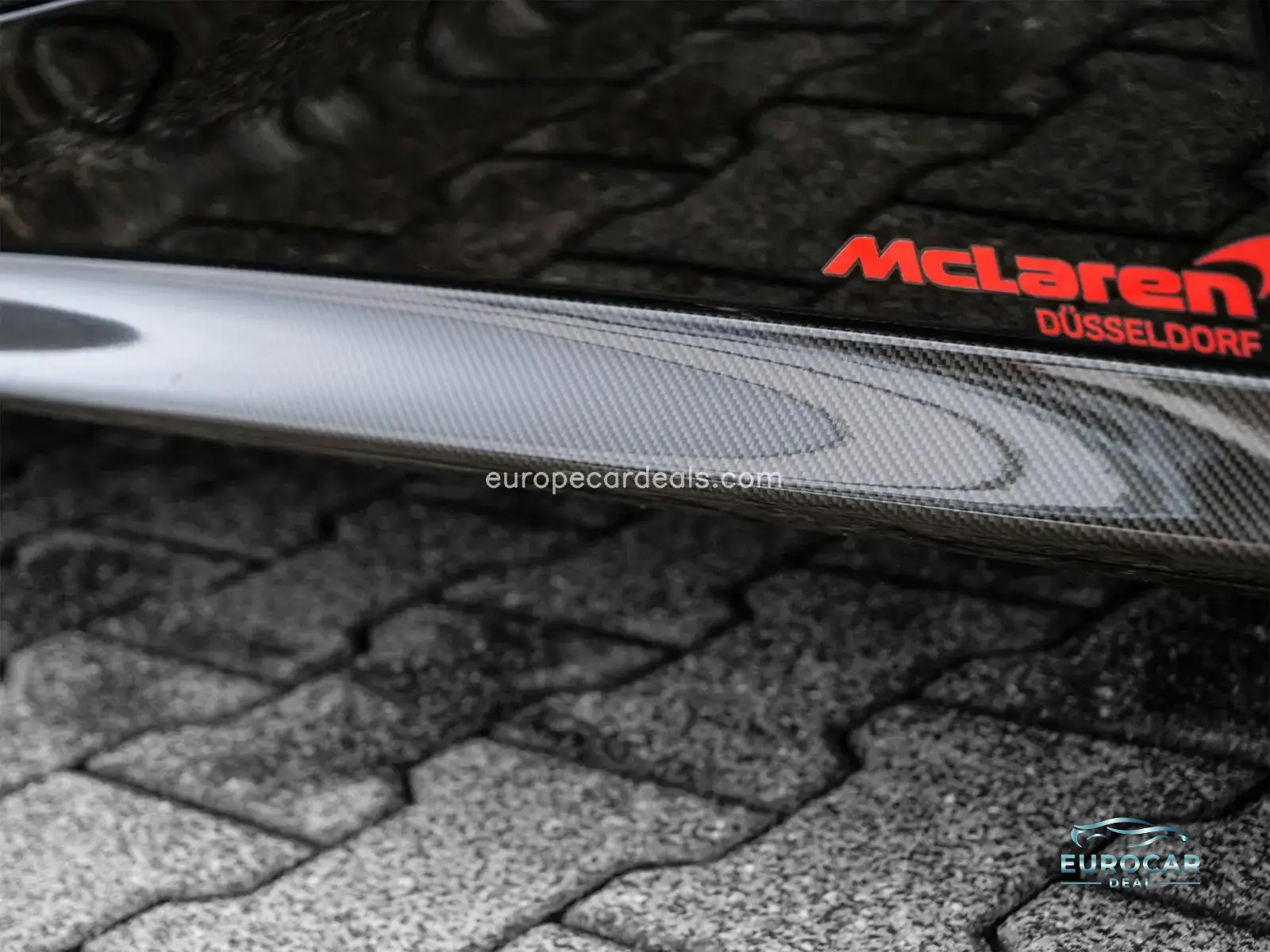 McLaren GT