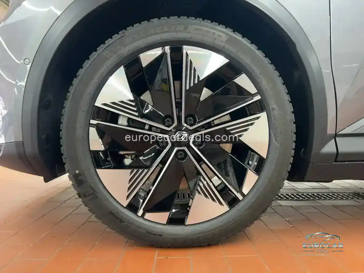Renault Scenic E-TECH