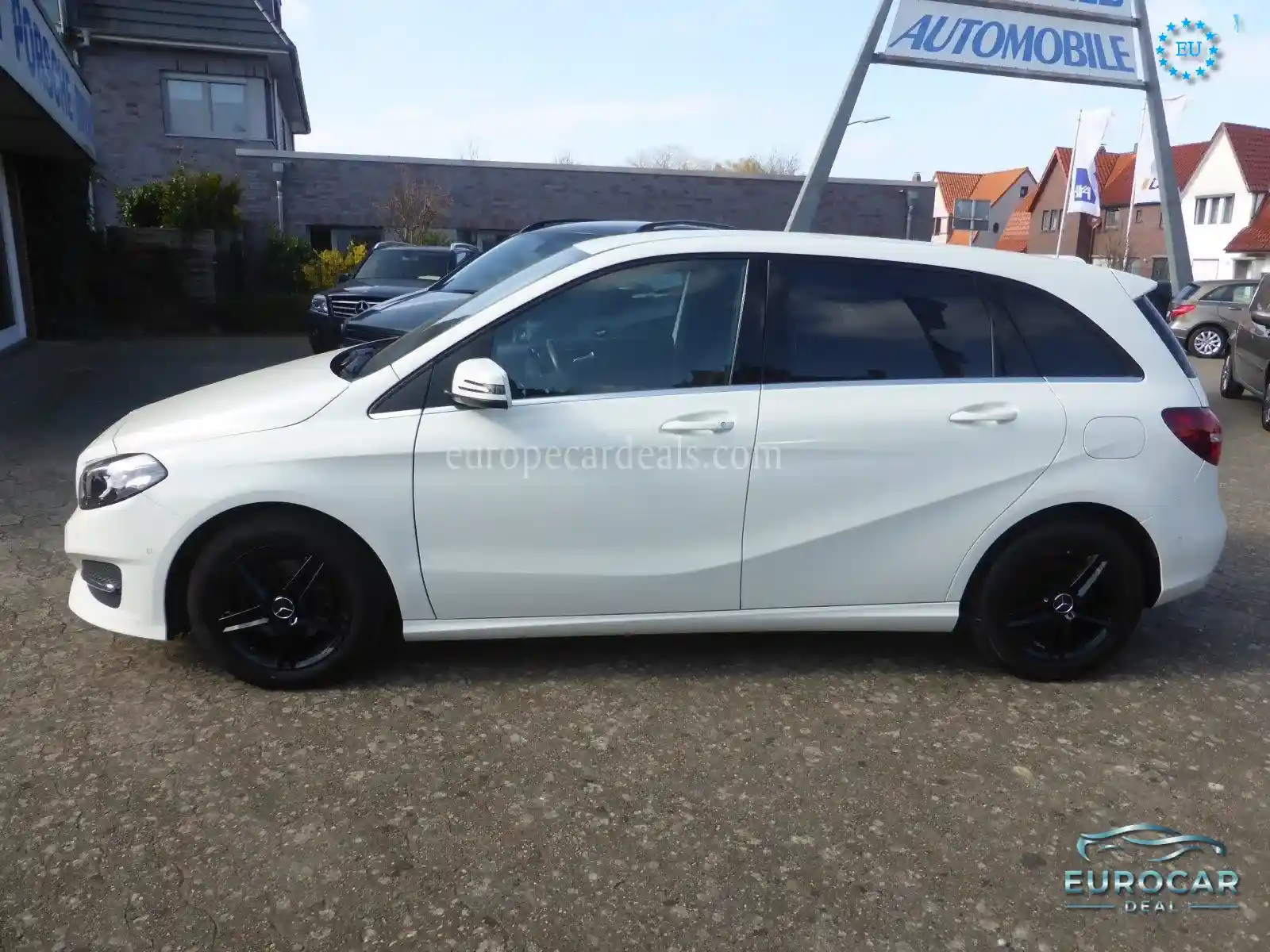 Mercedes-Benz B 180