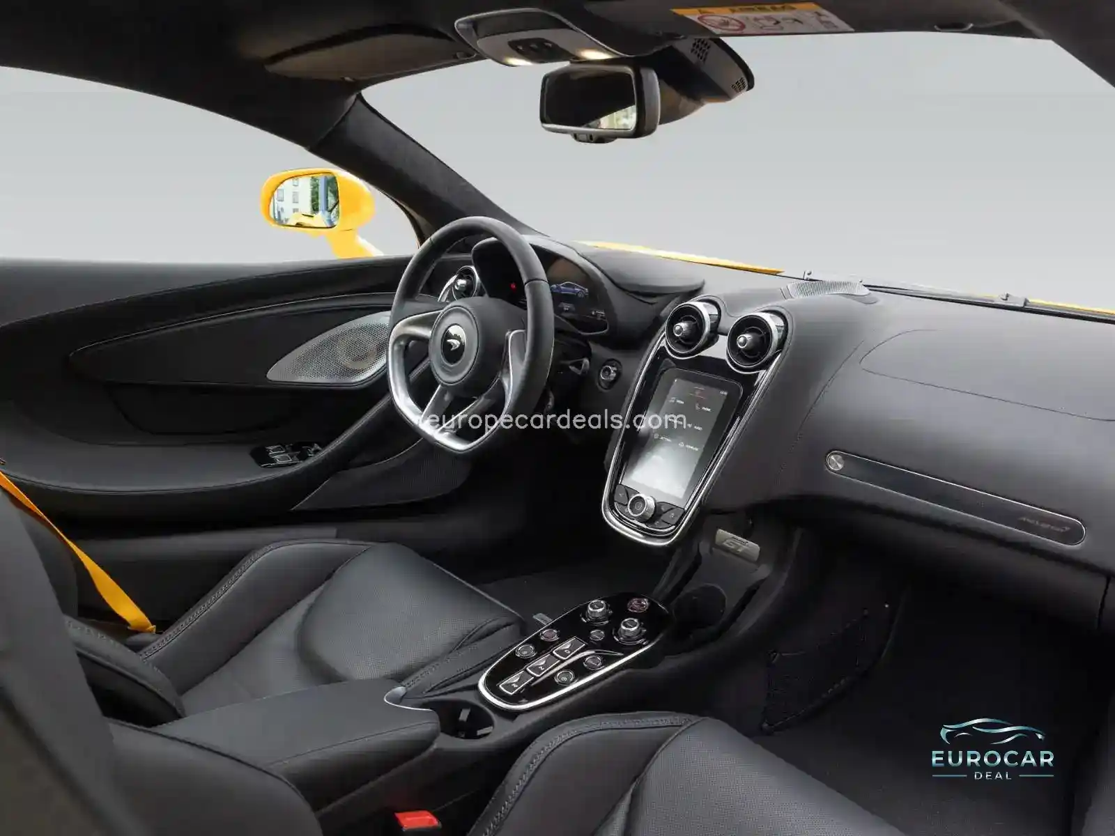 McLaren GT