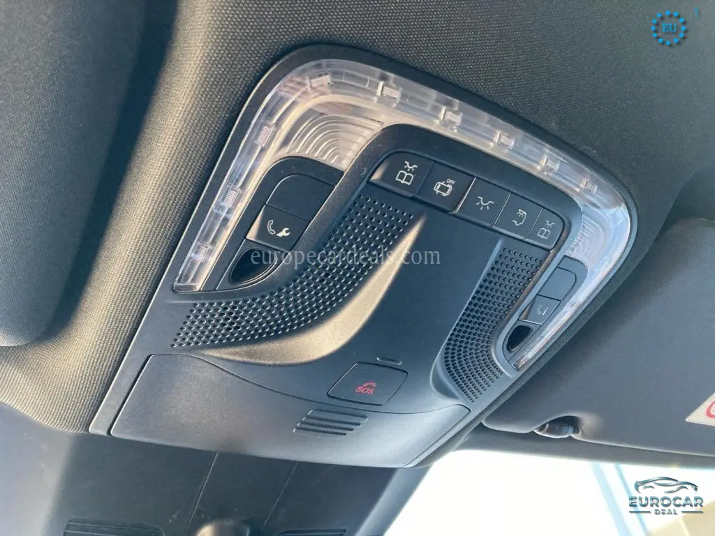 Mercedes-Benz V 220