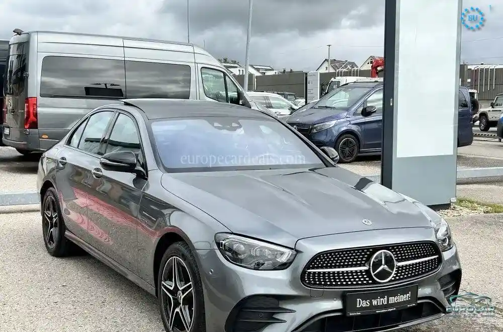 Mercedes-Benz E 300