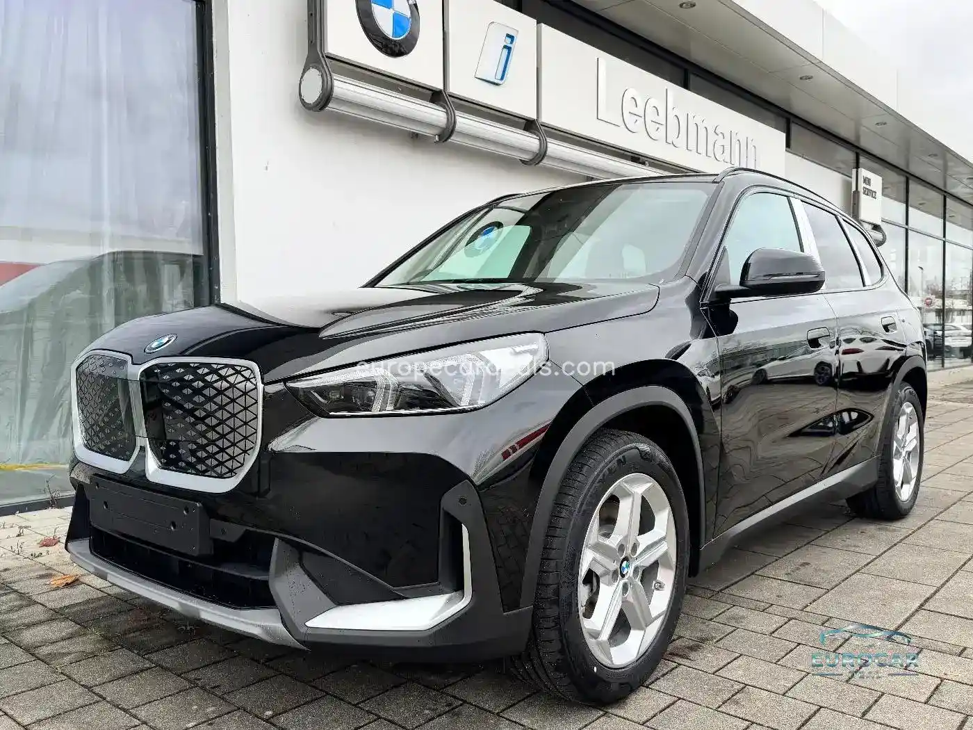 BMW iX1