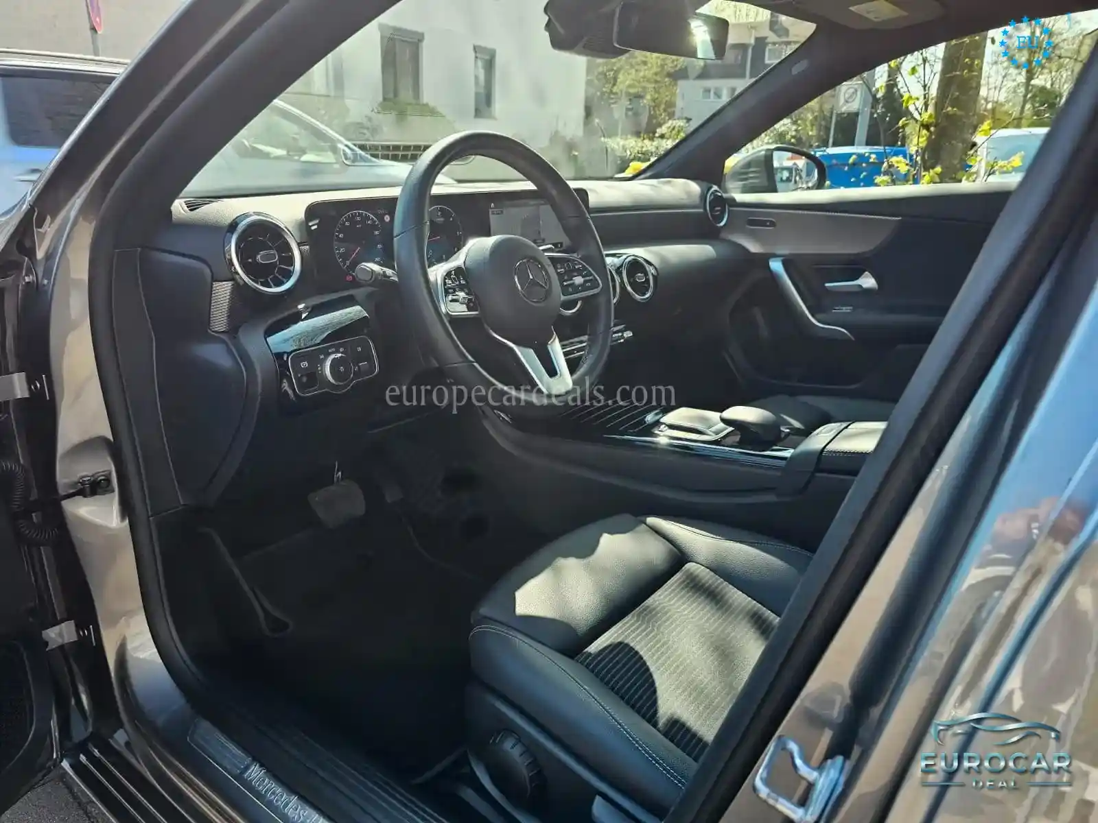 Mercedes-Benz A 220