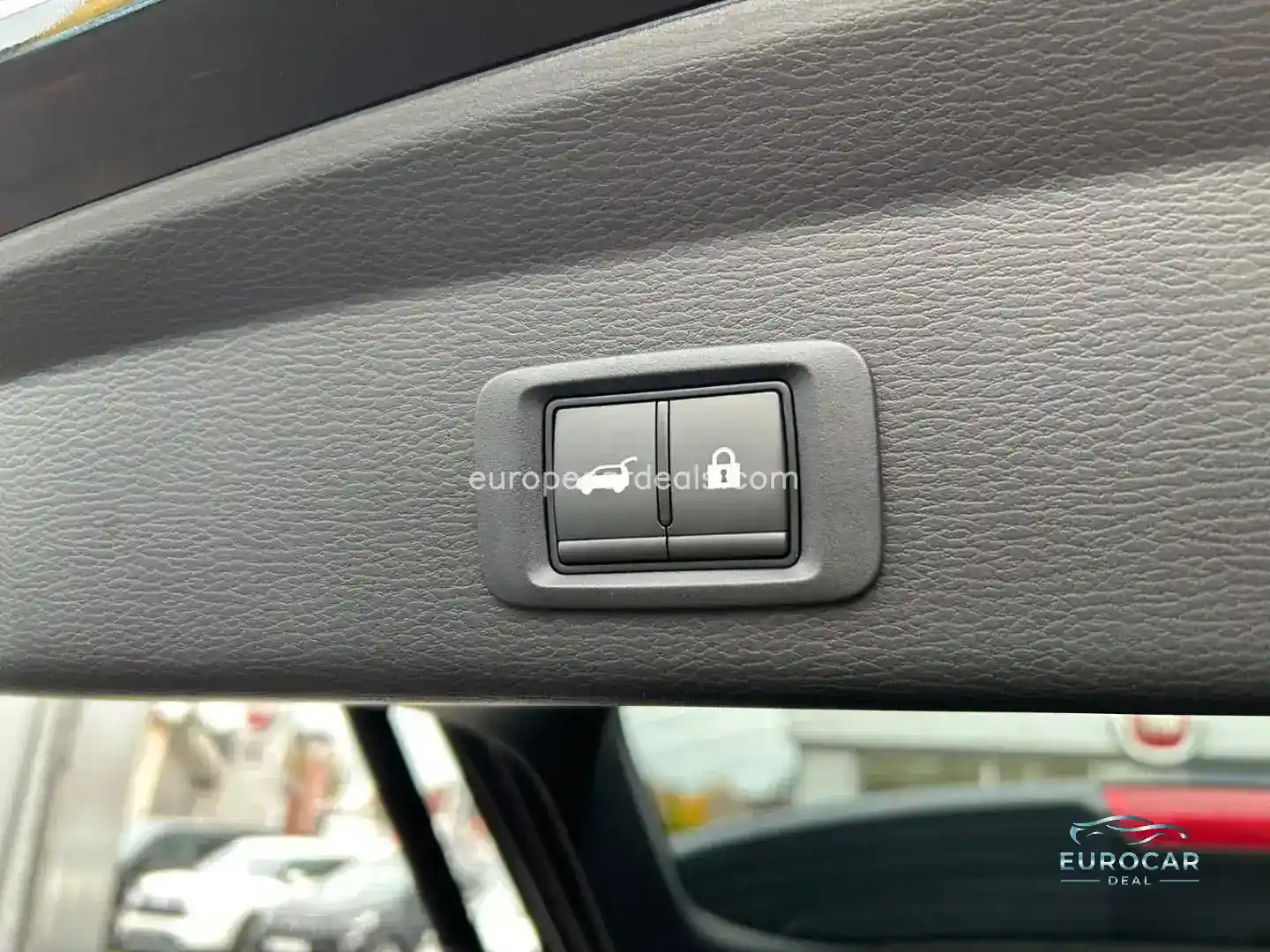 Mitsubishi Plug-in Hybrid Outlander
