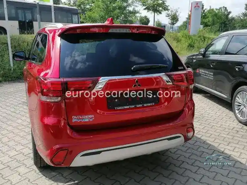 Mitsubishi Plug-in Hybrid Outlander