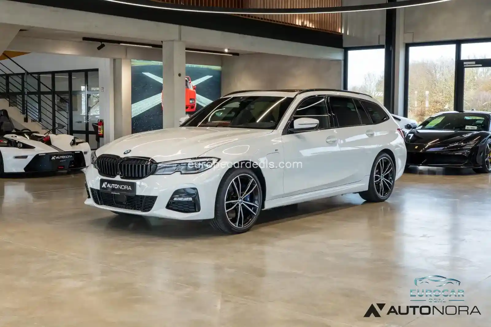 BMW 330