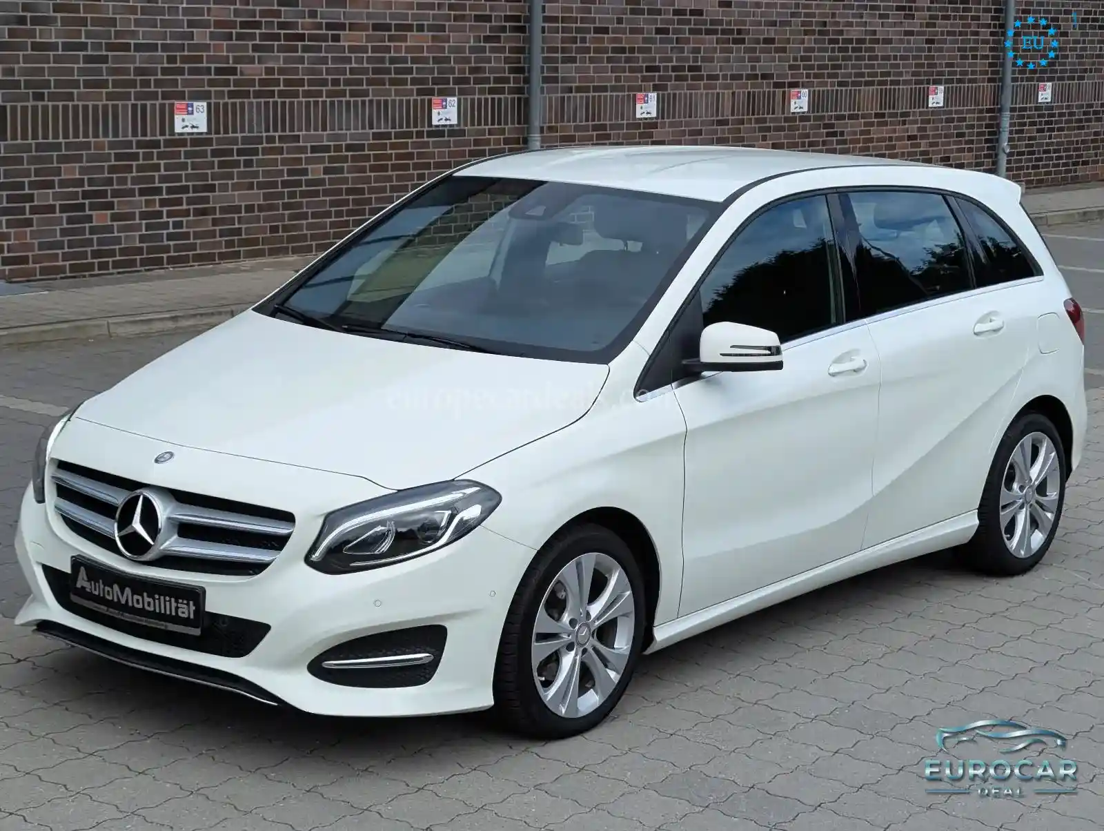 Mercedes-Benz B 180